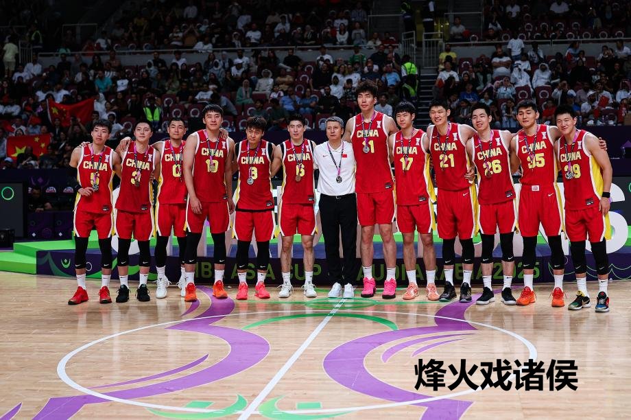 [图]中国男篮1分憾负澳大利亚 得到男篮亚洲杯亚军