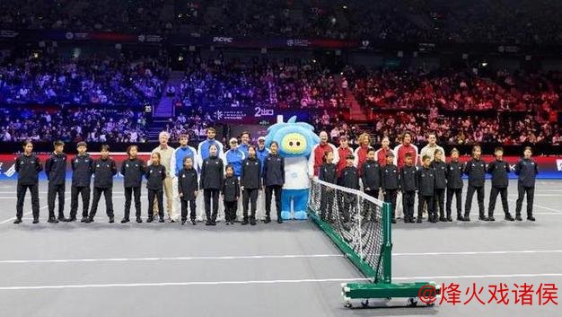 2025世界网球洲际对抗赛(WTCC)盛大启幕 欧洲队2-0领先世界队 2025世界网球洲际对抗赛(WTCC)盛大启幕 欧洲队2-0领先世界队