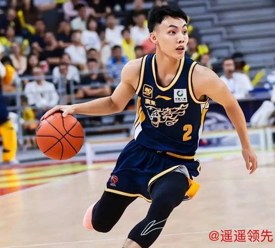 CBA-徐杰17+9萨林杰17+10 广东97-94力克广州